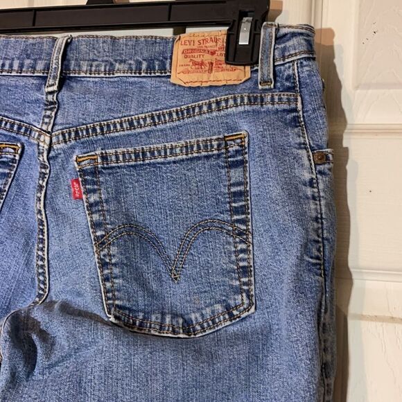 Levi's Vintage Y2K 550 Relaxed Boot Cut Jeans 12 - Picture 13 of 16